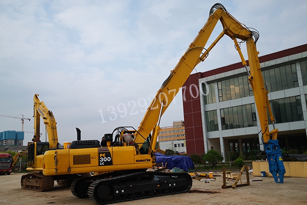 【挖掘機拆樓臂】什么是挖掘機拆樓臂？